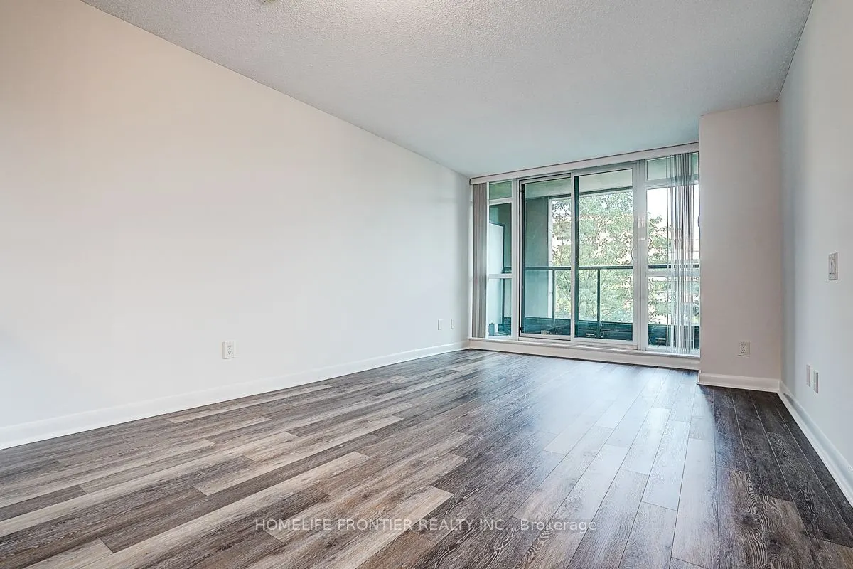 525 Wilson Avenue, #209