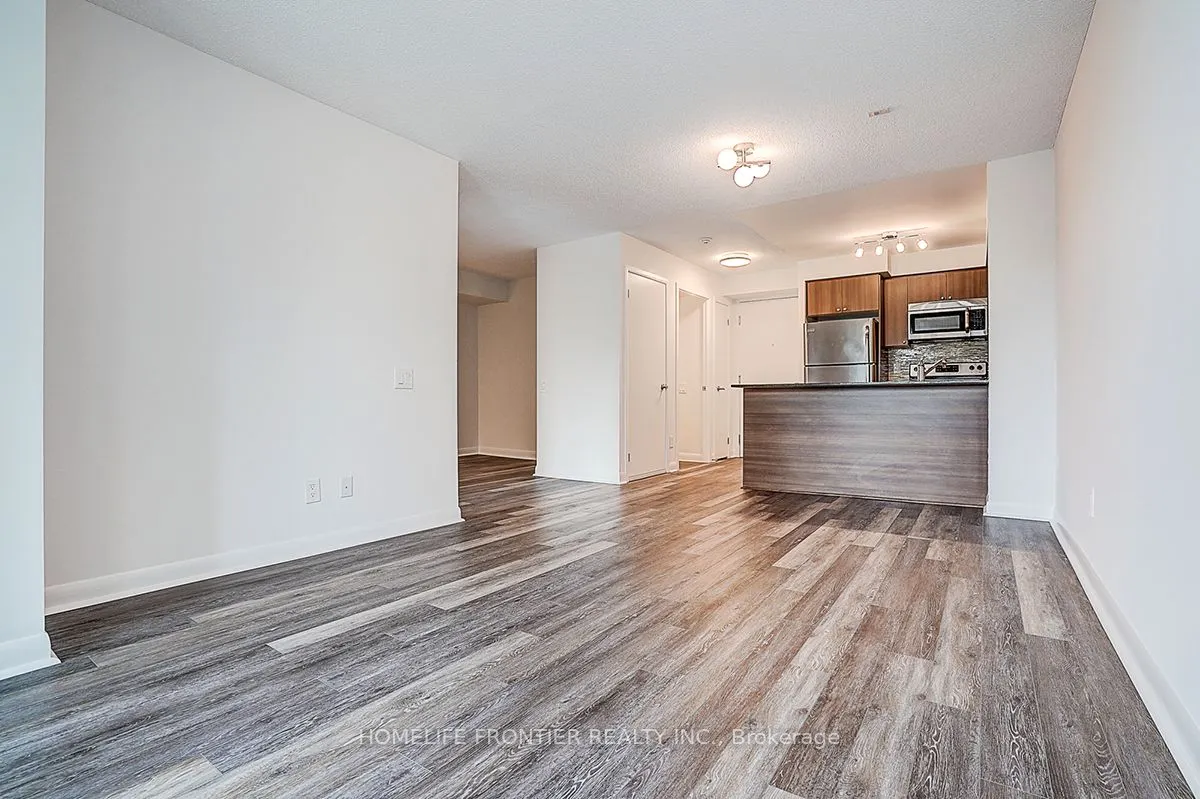 525 Wilson Avenue, #209