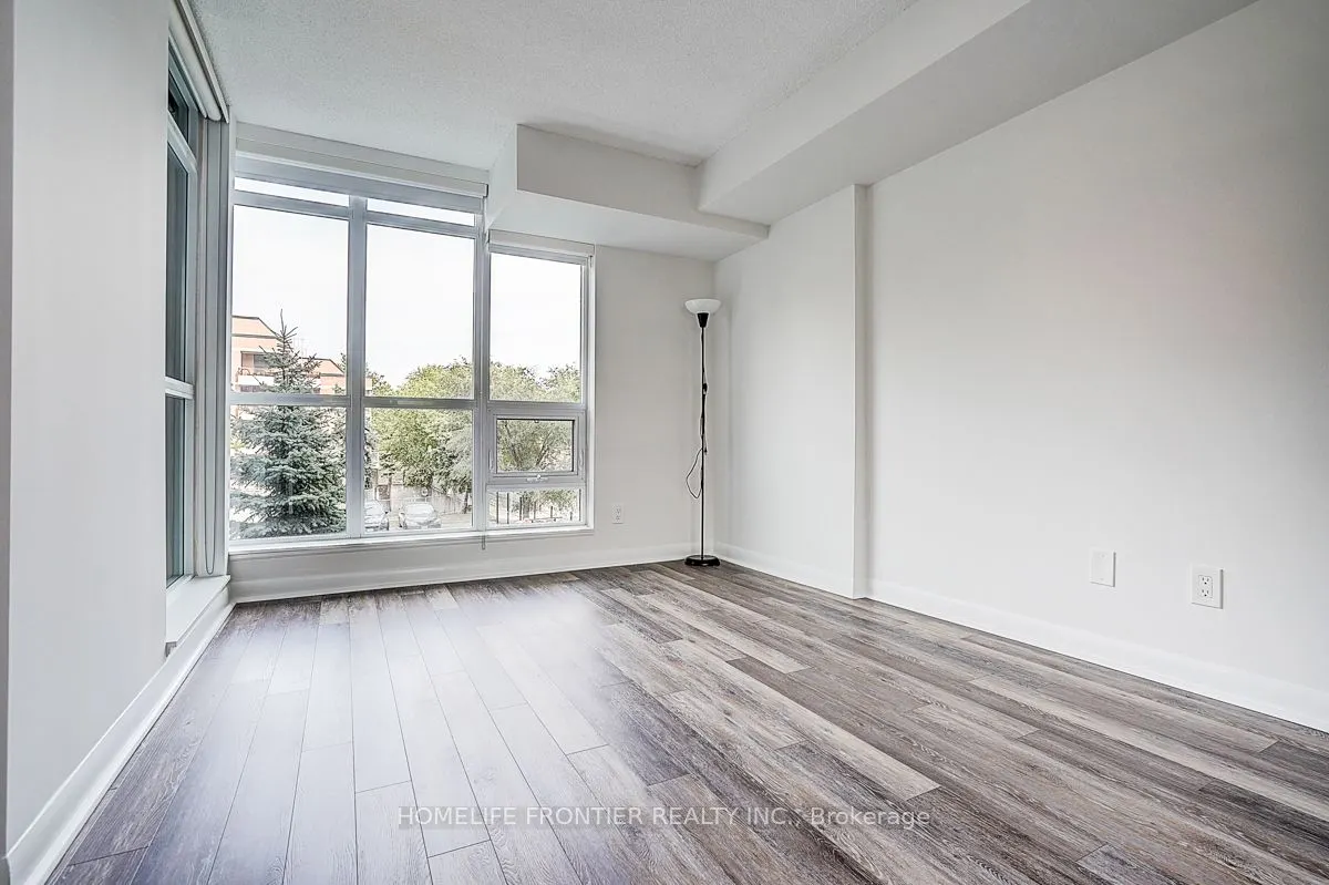 525 Wilson Avenue, #209