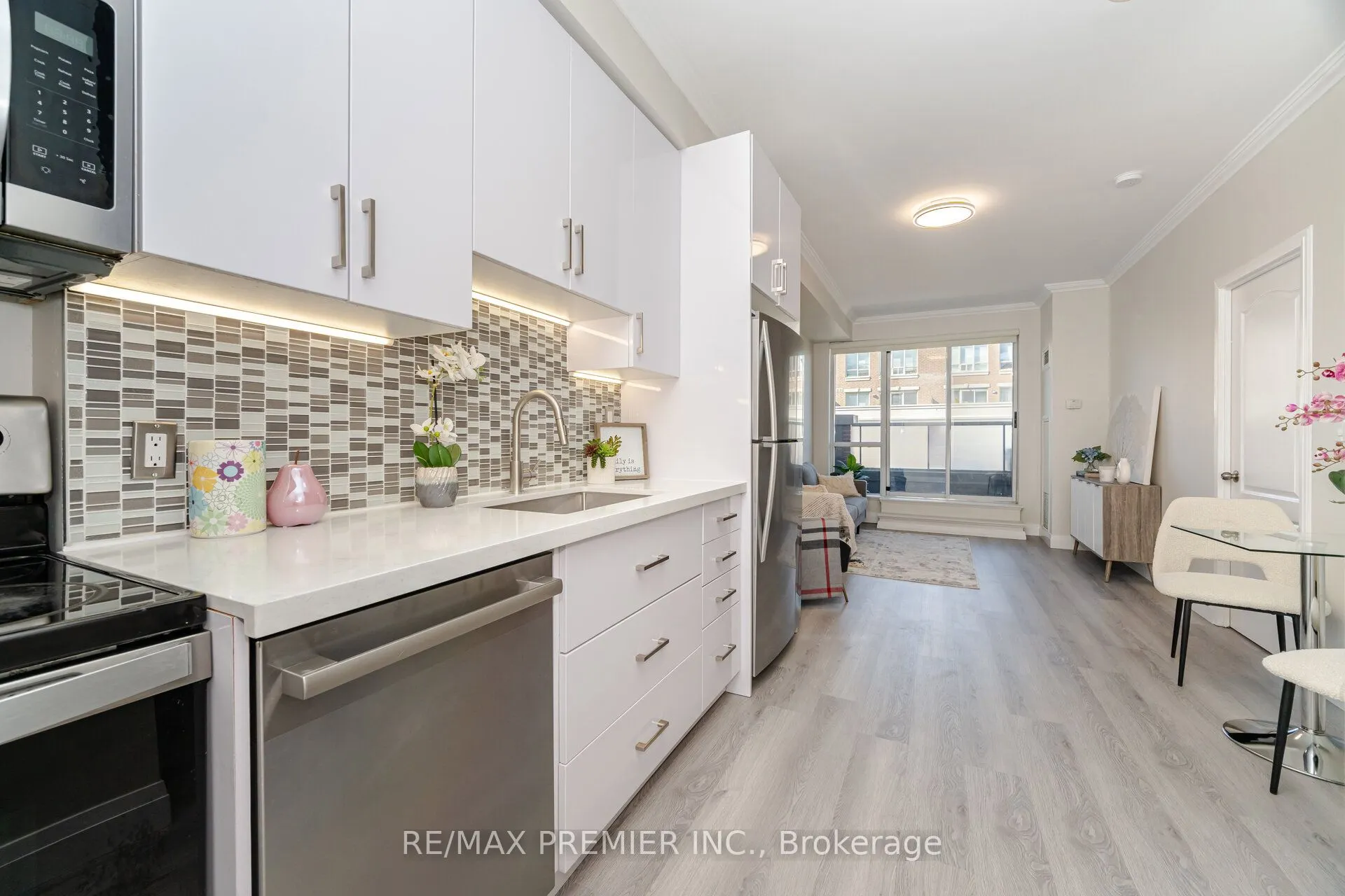 1005 King Street W, #717