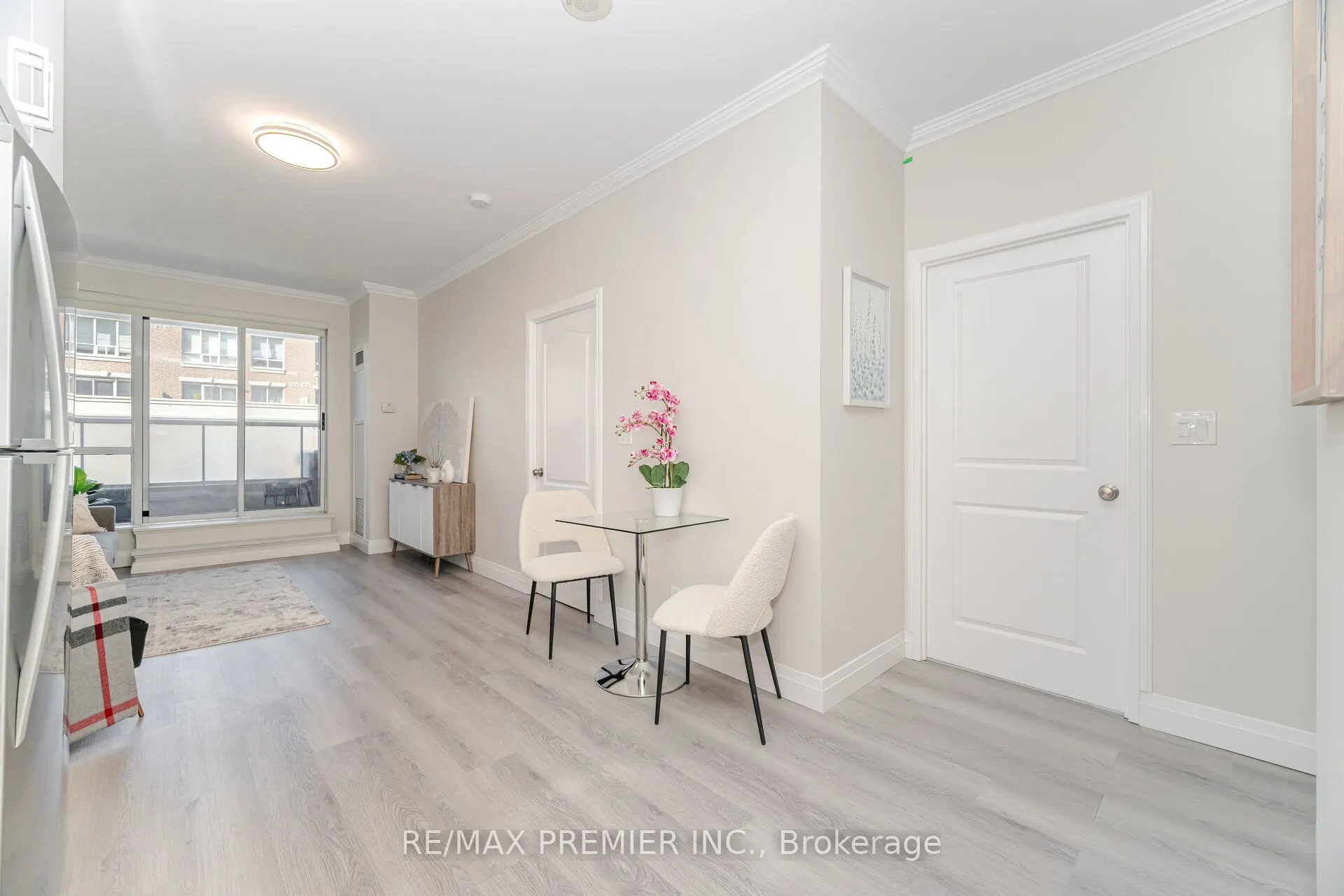 1005 King Street W, #717