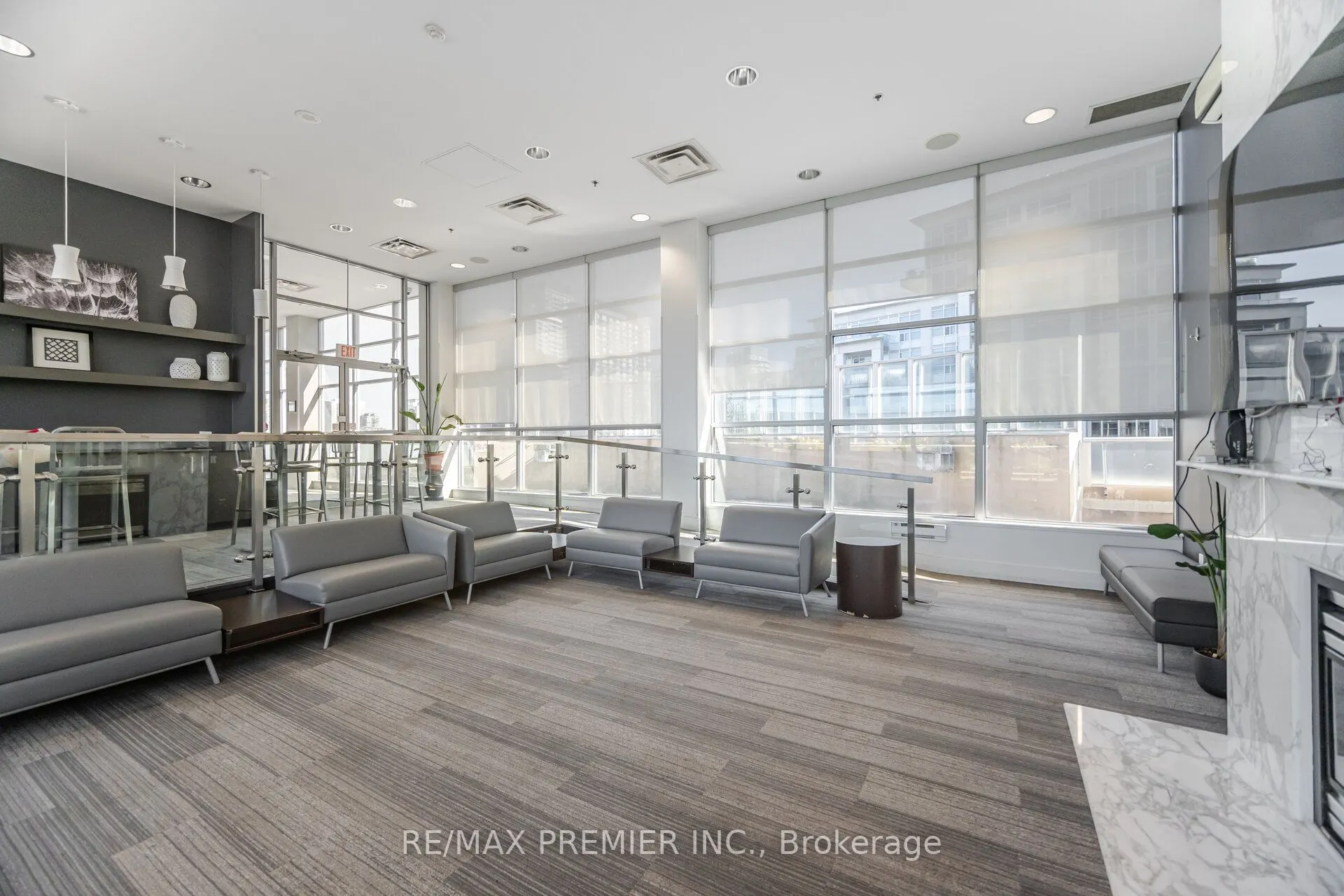 1005 King Street W, #717