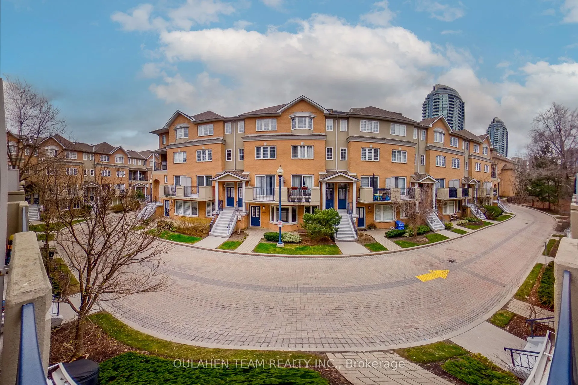 28 Sommerset Way, #1306