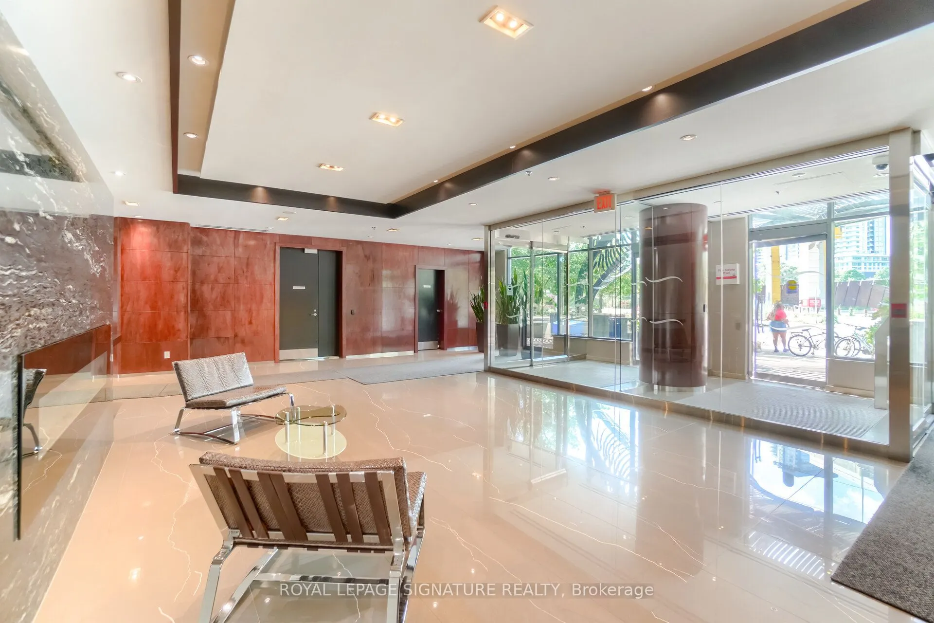231 Fort York Boulevard, #729