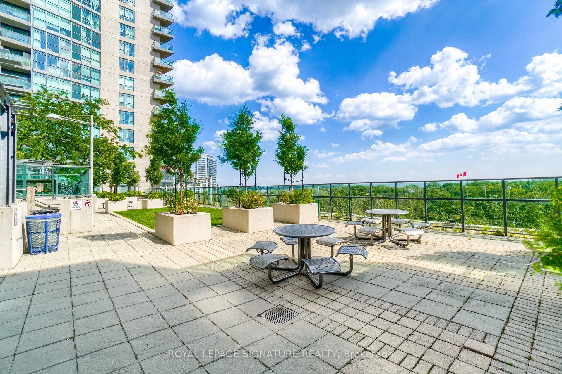 231 Fort York Boulevard, #729