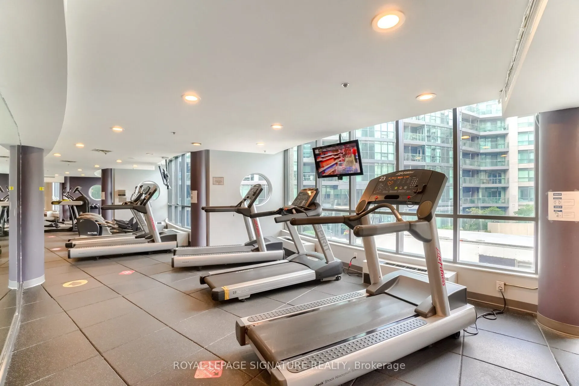 231 Fort York Boulevard, #729