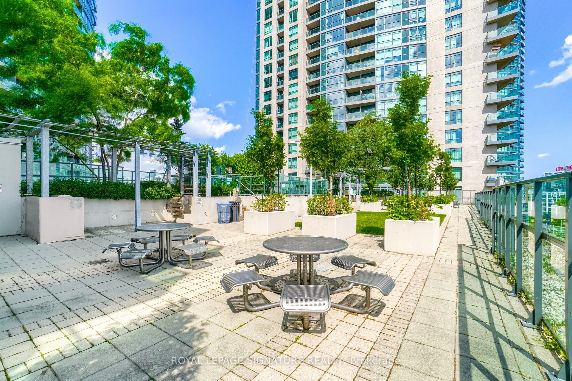 231 Fort York Boulevard, #729
