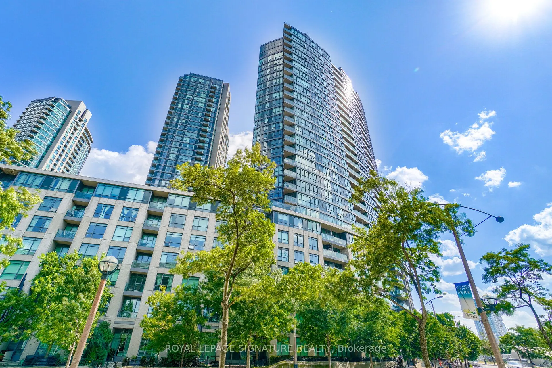 231 Fort York Boulevard, #729