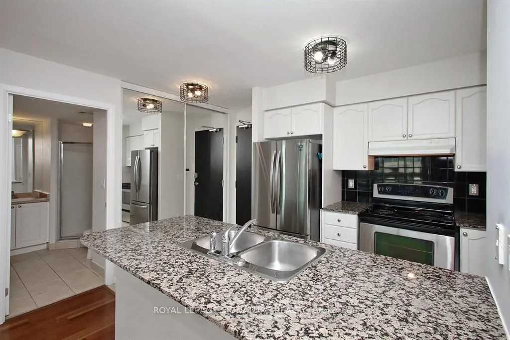 231 Fort York Boulevard, #729