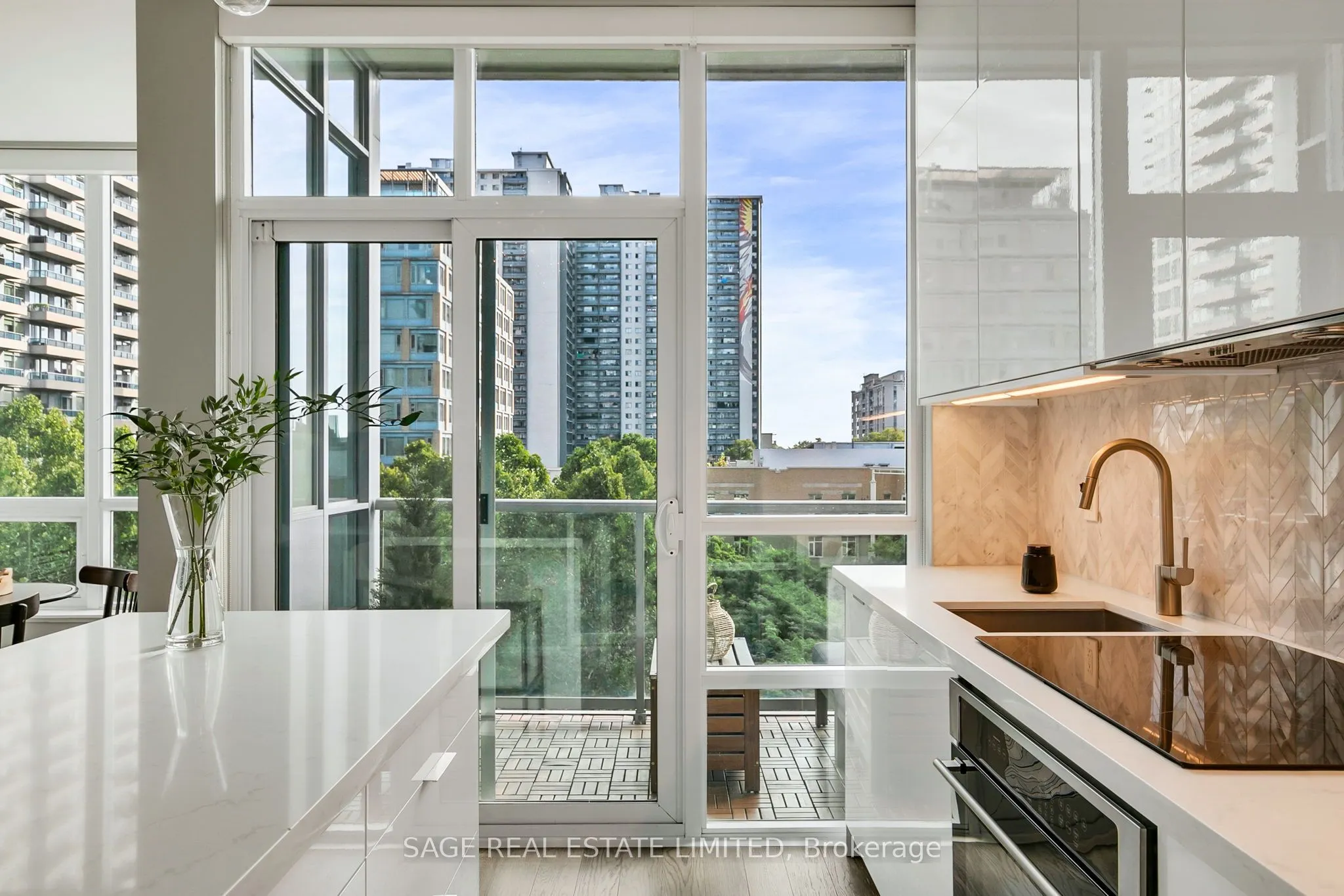 120 Homewood Avenue, #522