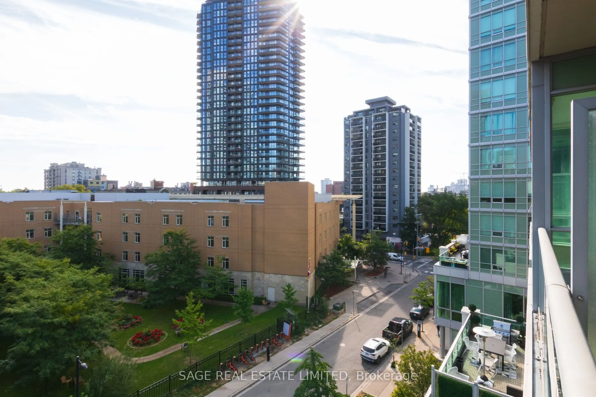 120 Homewood Avenue, #522