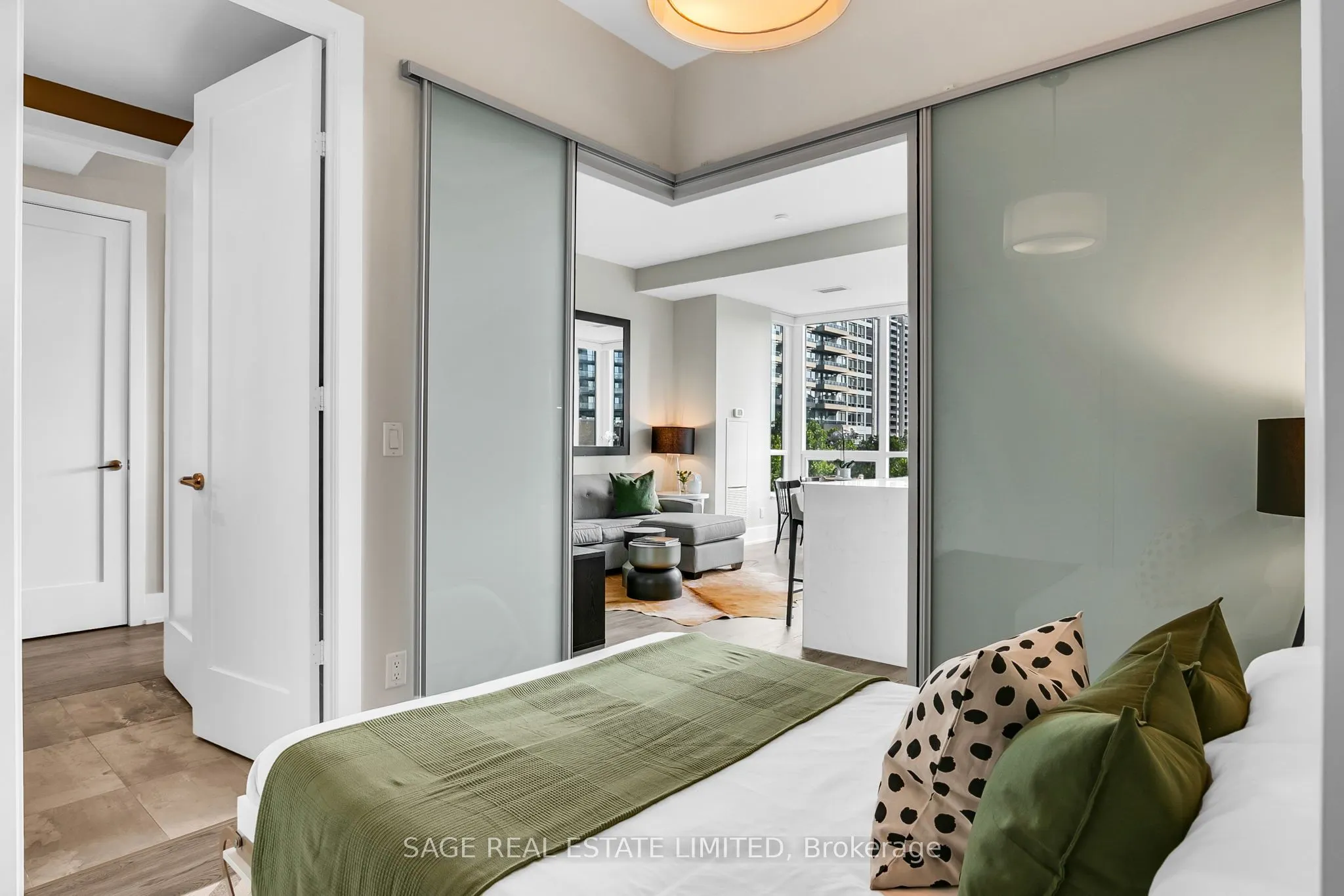 120 Homewood Avenue, #522