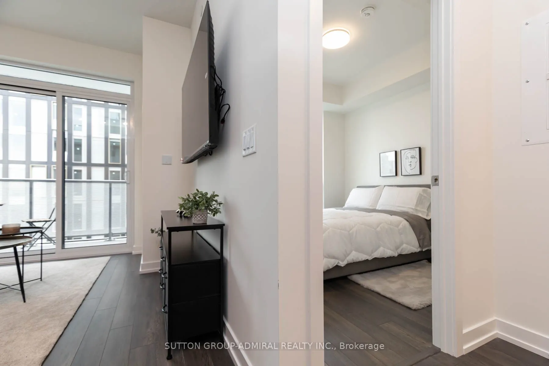 89 Church Street, #4901