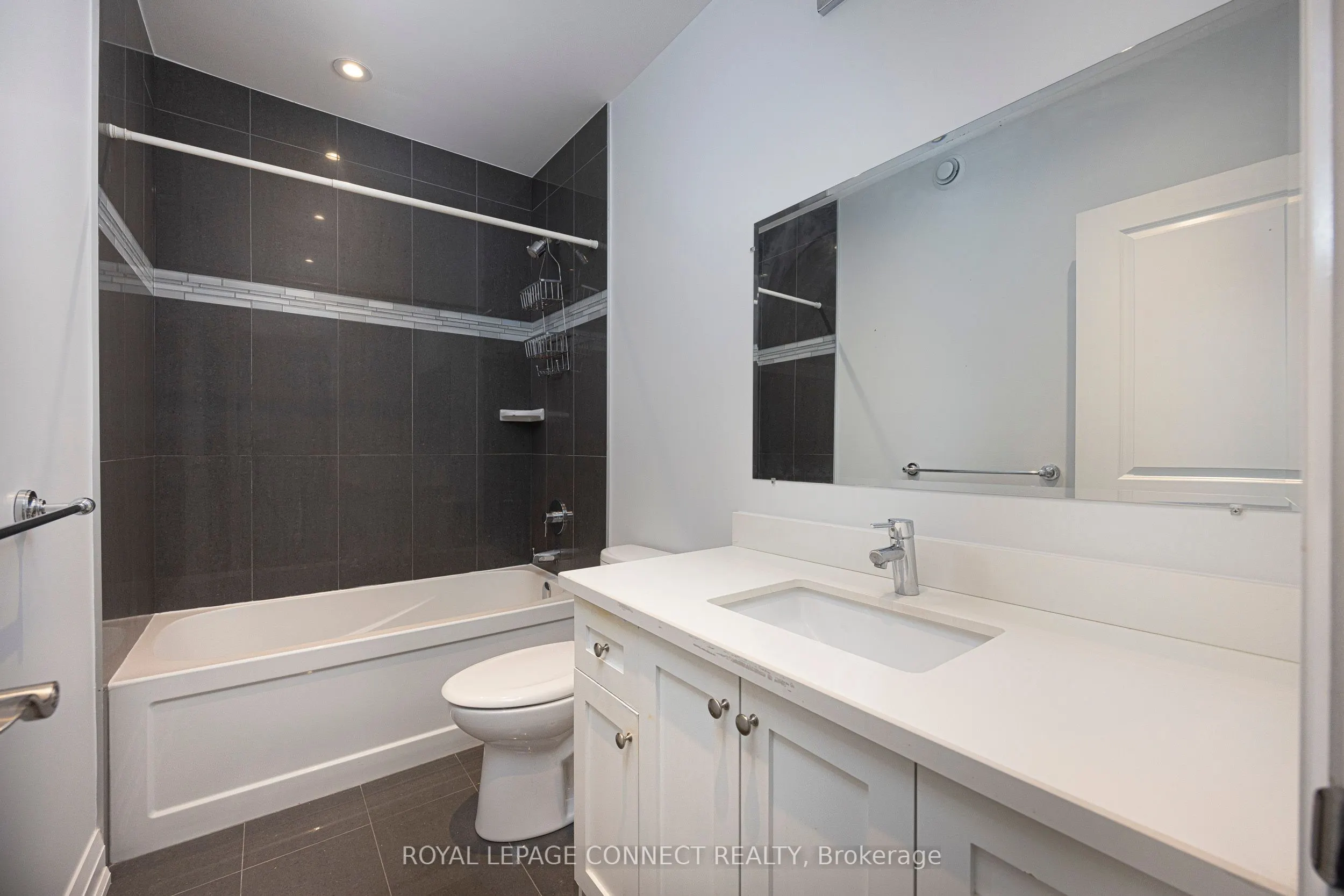 690 Shaw Street, #3rd