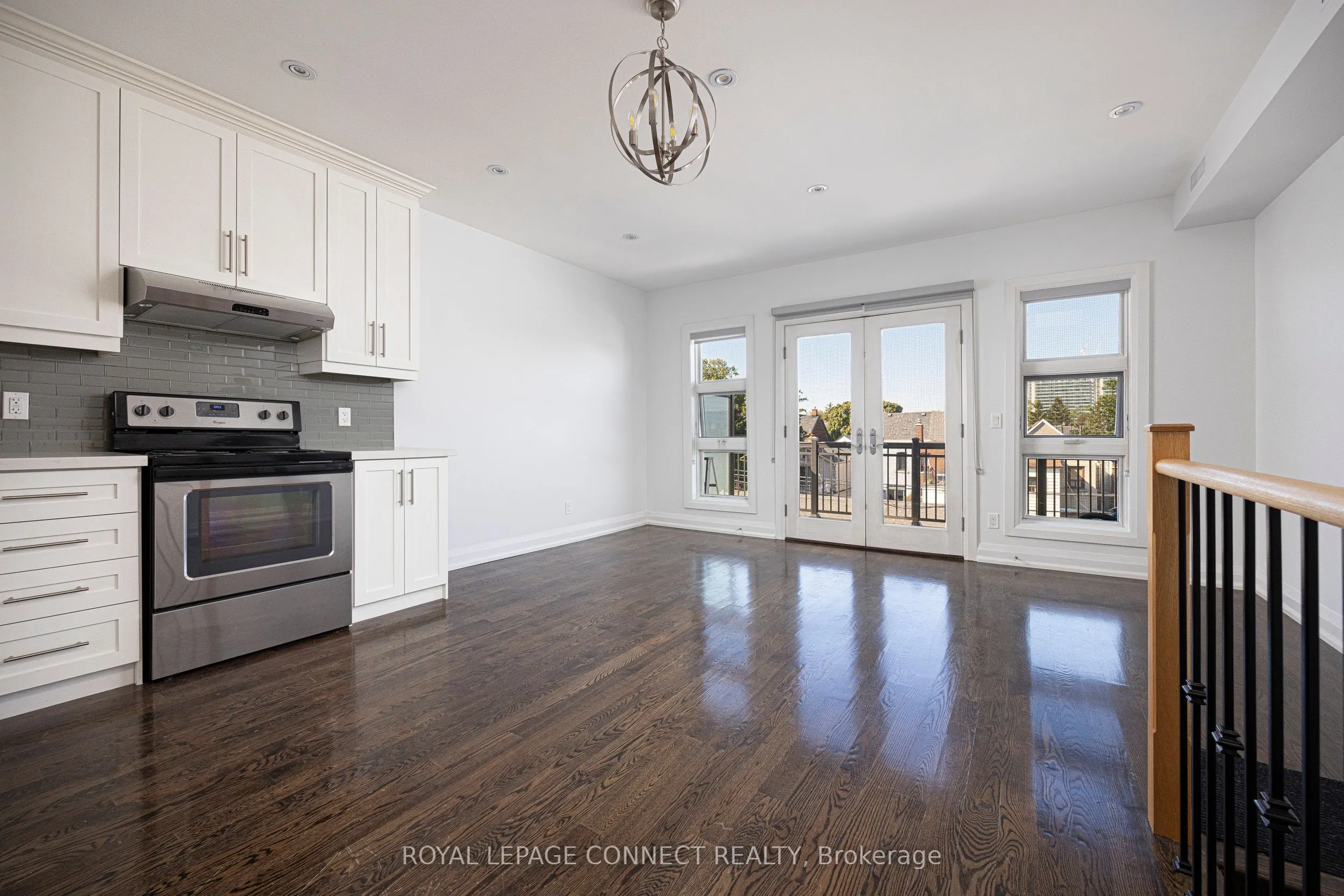 690 Shaw Street, #3rd