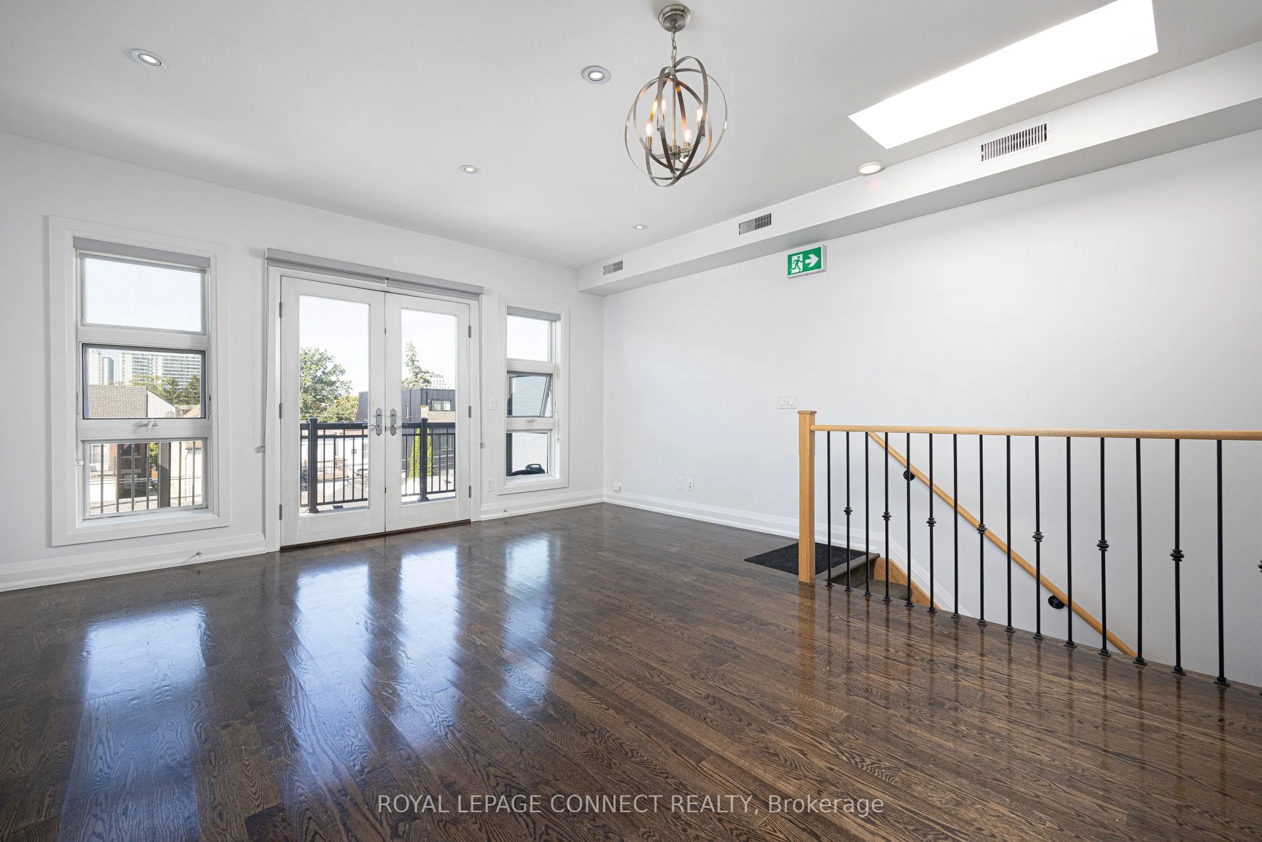 690 Shaw Street, #3rd