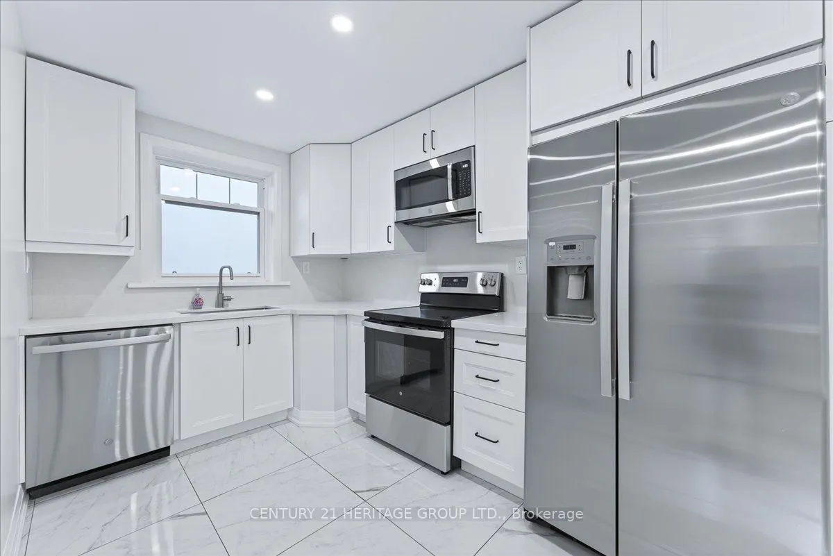 39 Reiner Road, #Upper