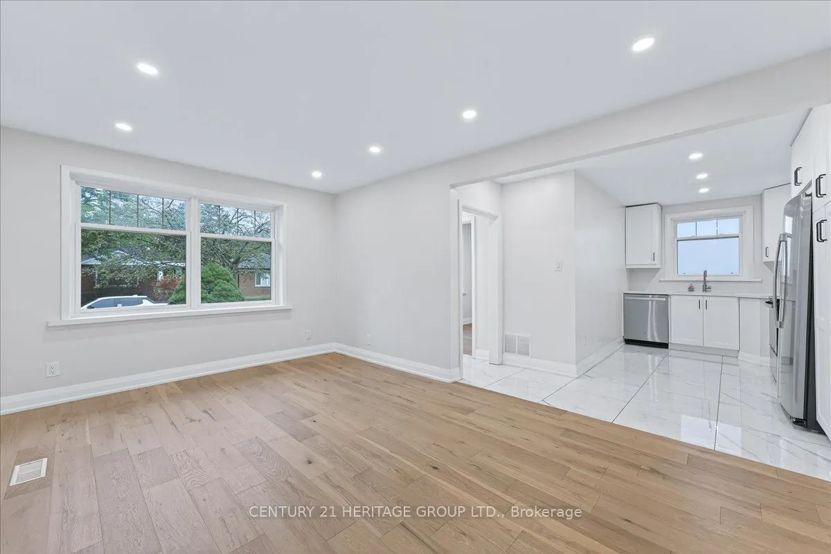 39 Reiner Road, #Upper
