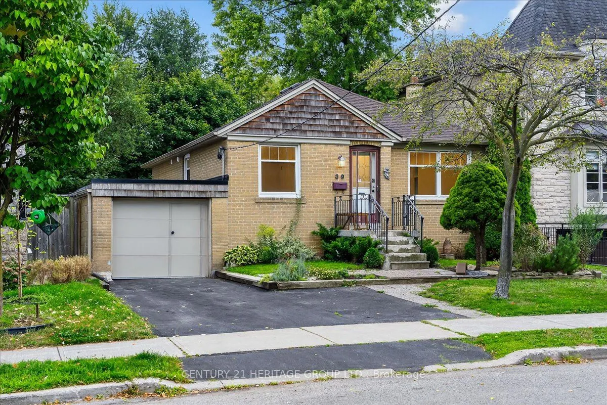 39 Reiner Road, #Upper