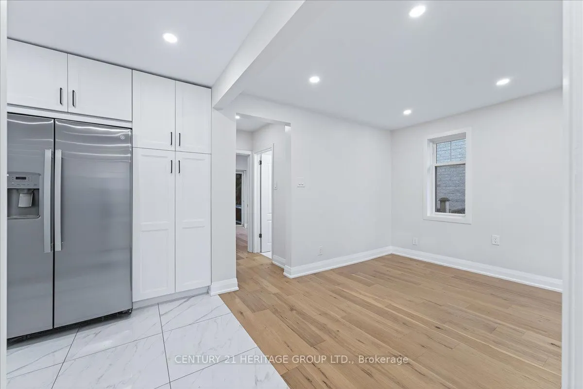 39 Reiner Road, #Upper