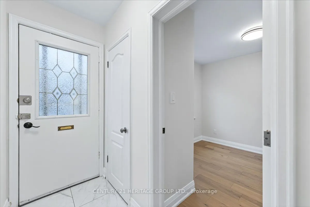 39 Reiner Road, #Upper