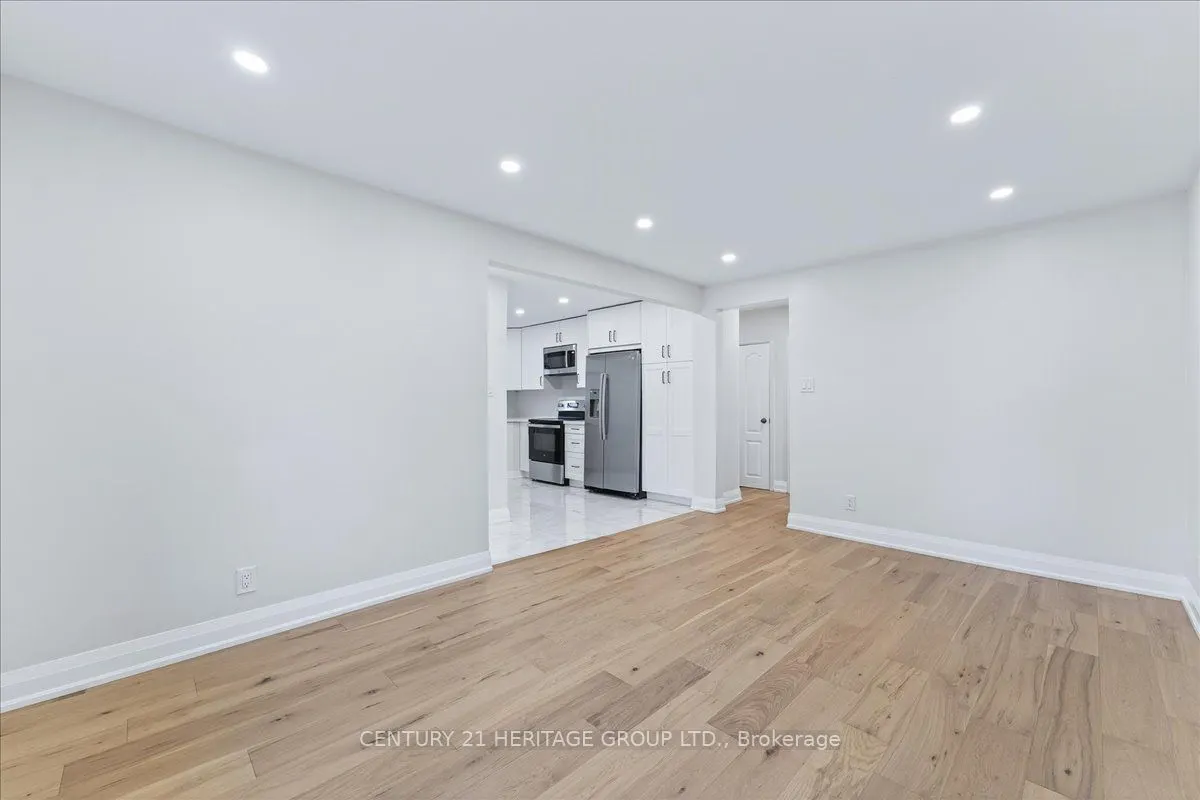 39 Reiner Road, #Upper
