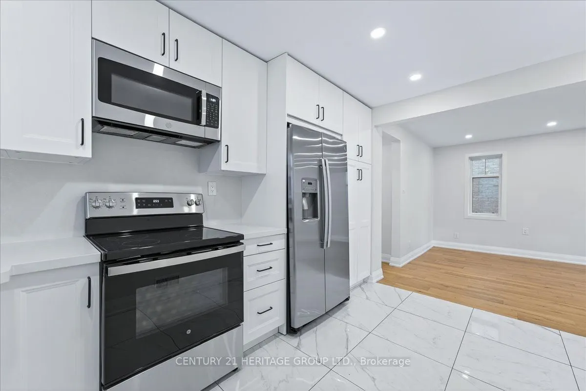 39 Reiner Road, #Upper
