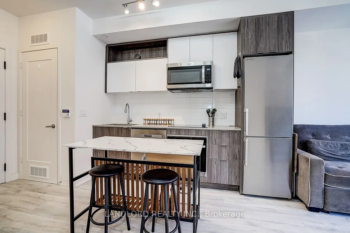 135 Lower Sherbourne Street, #676 W