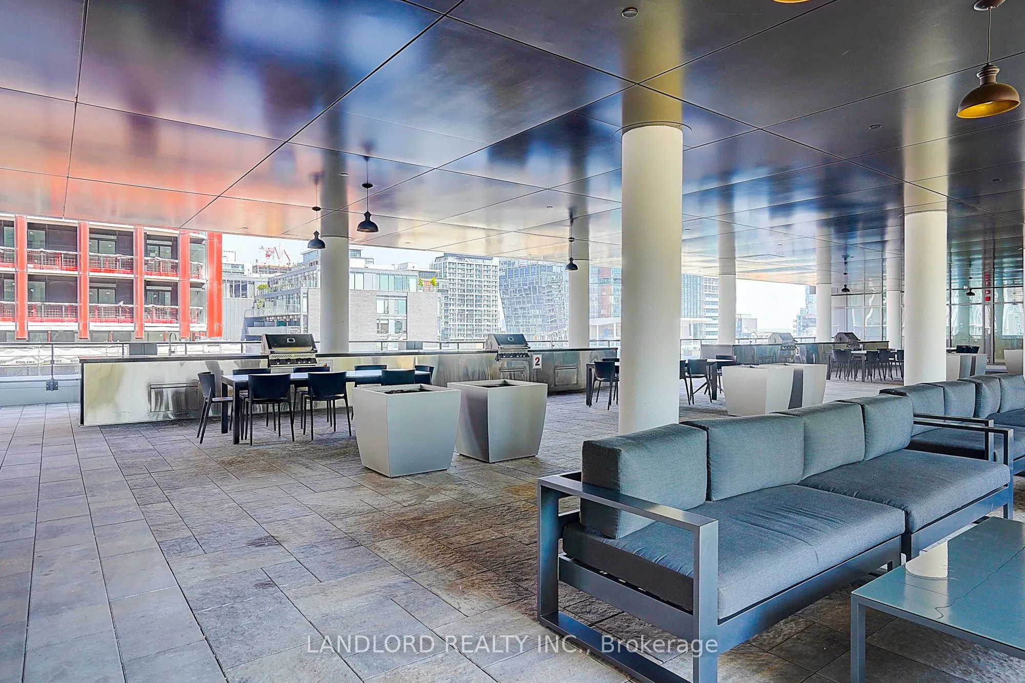 135 Lower Sherbourne Street, #676 W