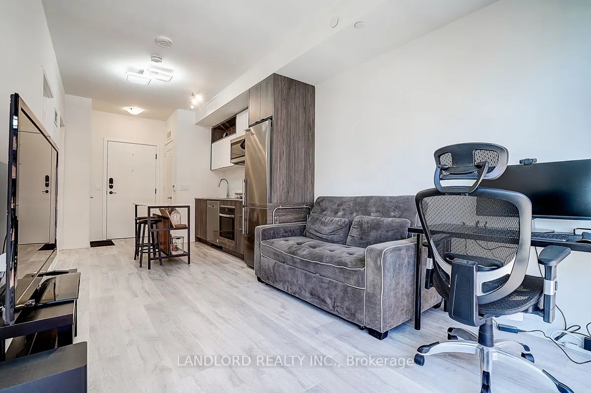 135 Lower Sherbourne Street, #676 W