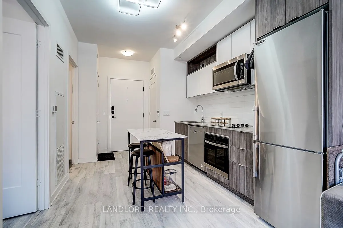 135 Lower Sherbourne Street, #676 W