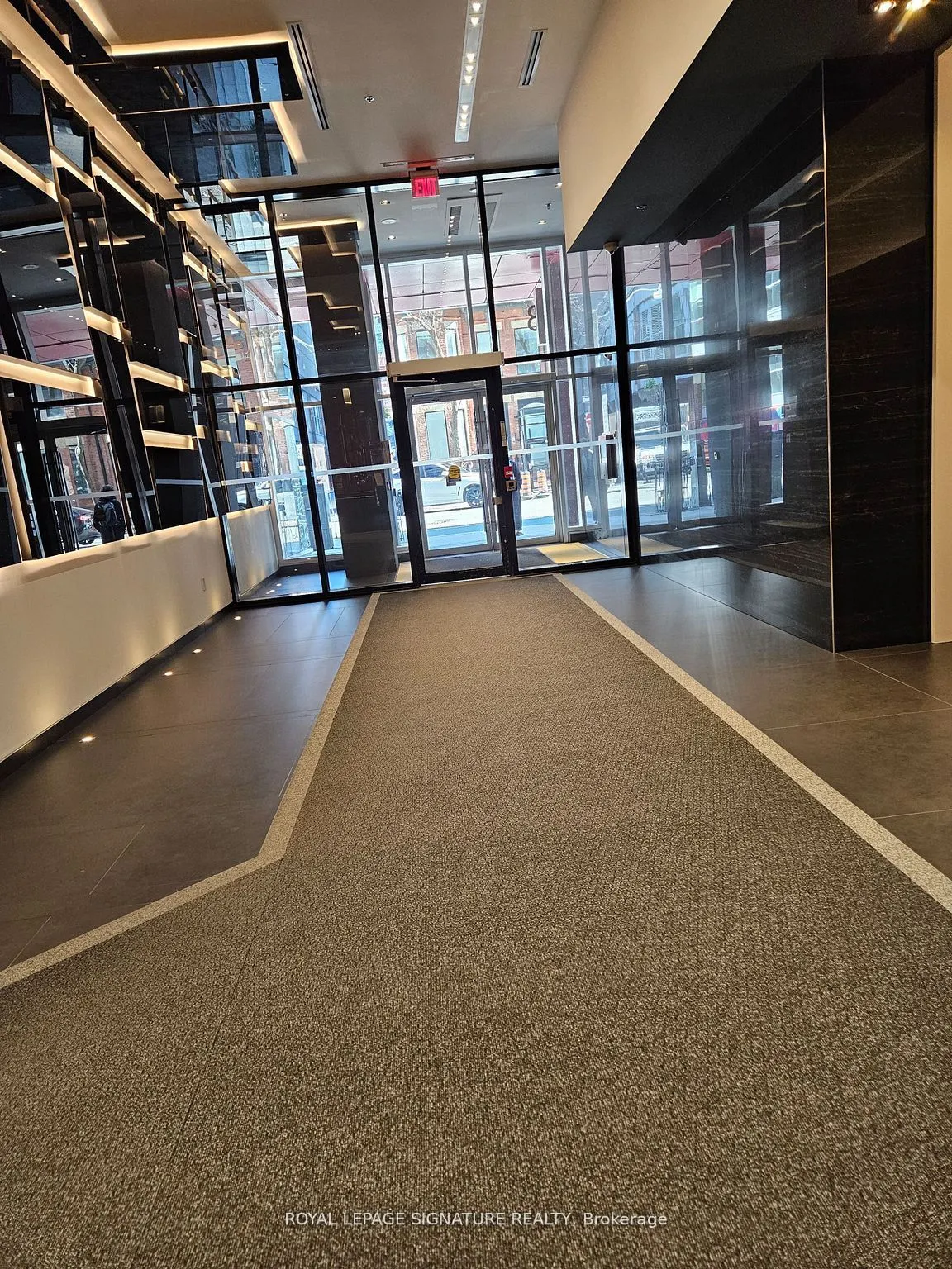 318 Richmond Street W, #1509