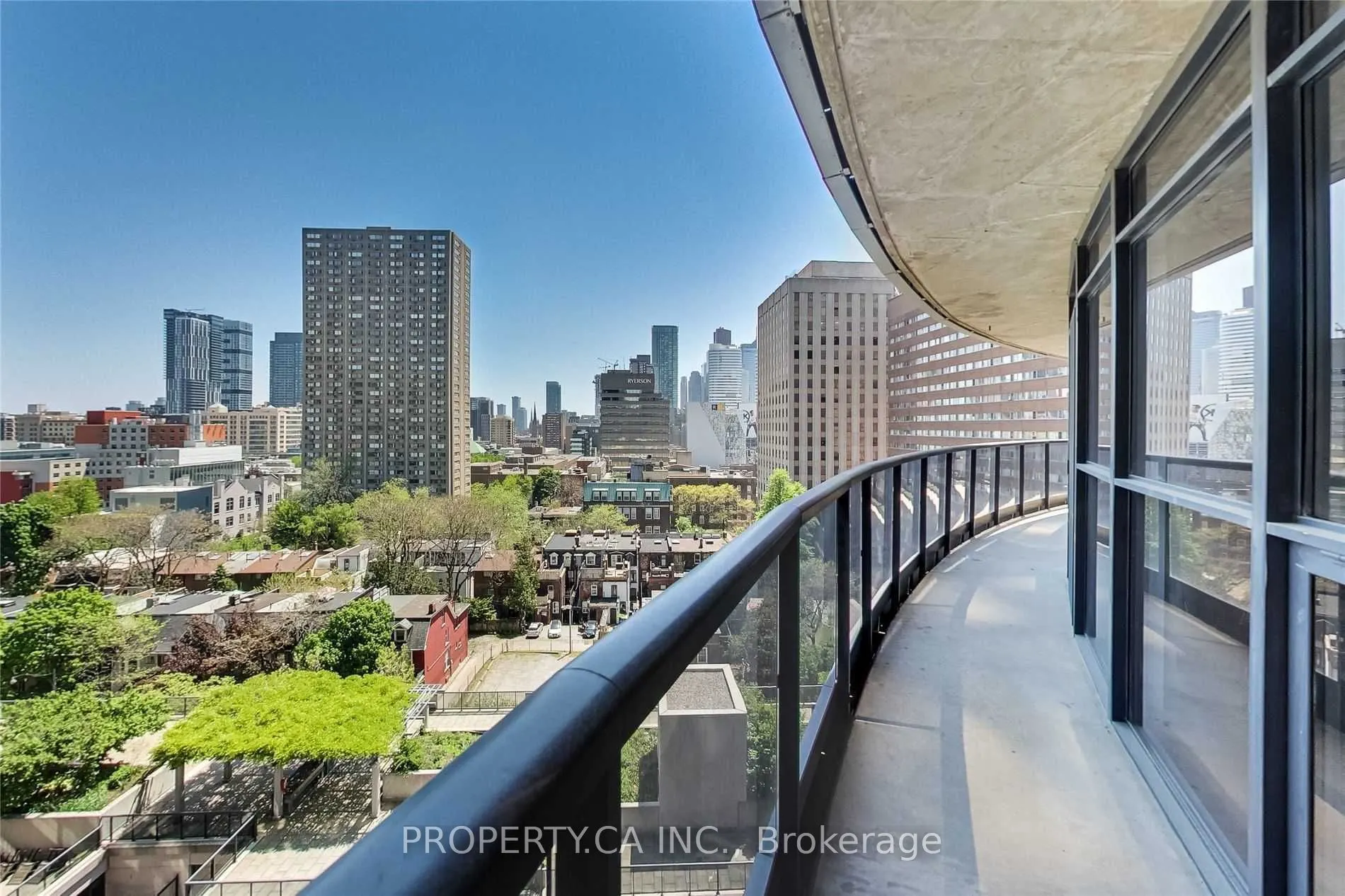 21 Carlton Street, #1307
