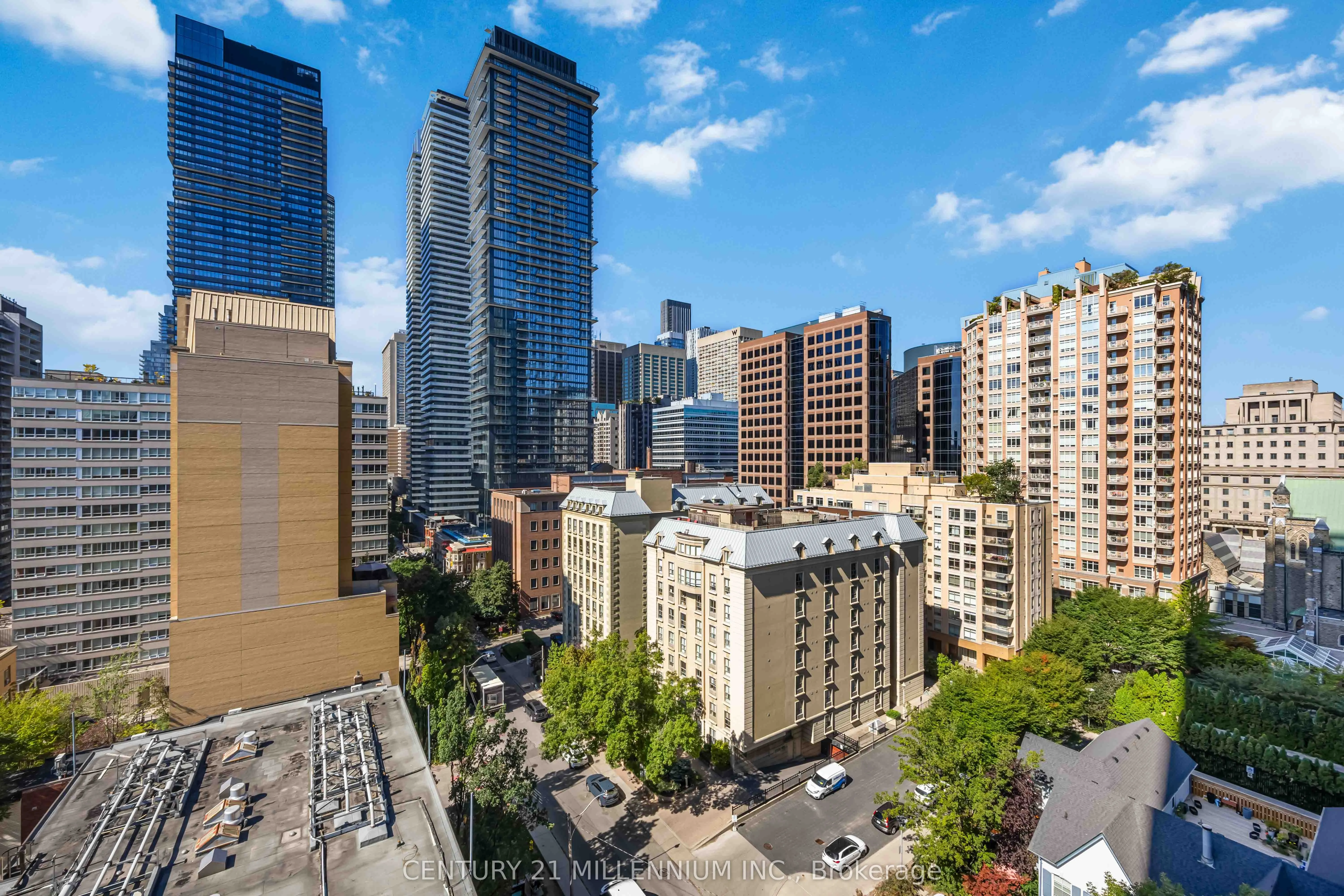 101 Charles Street E, #1006
