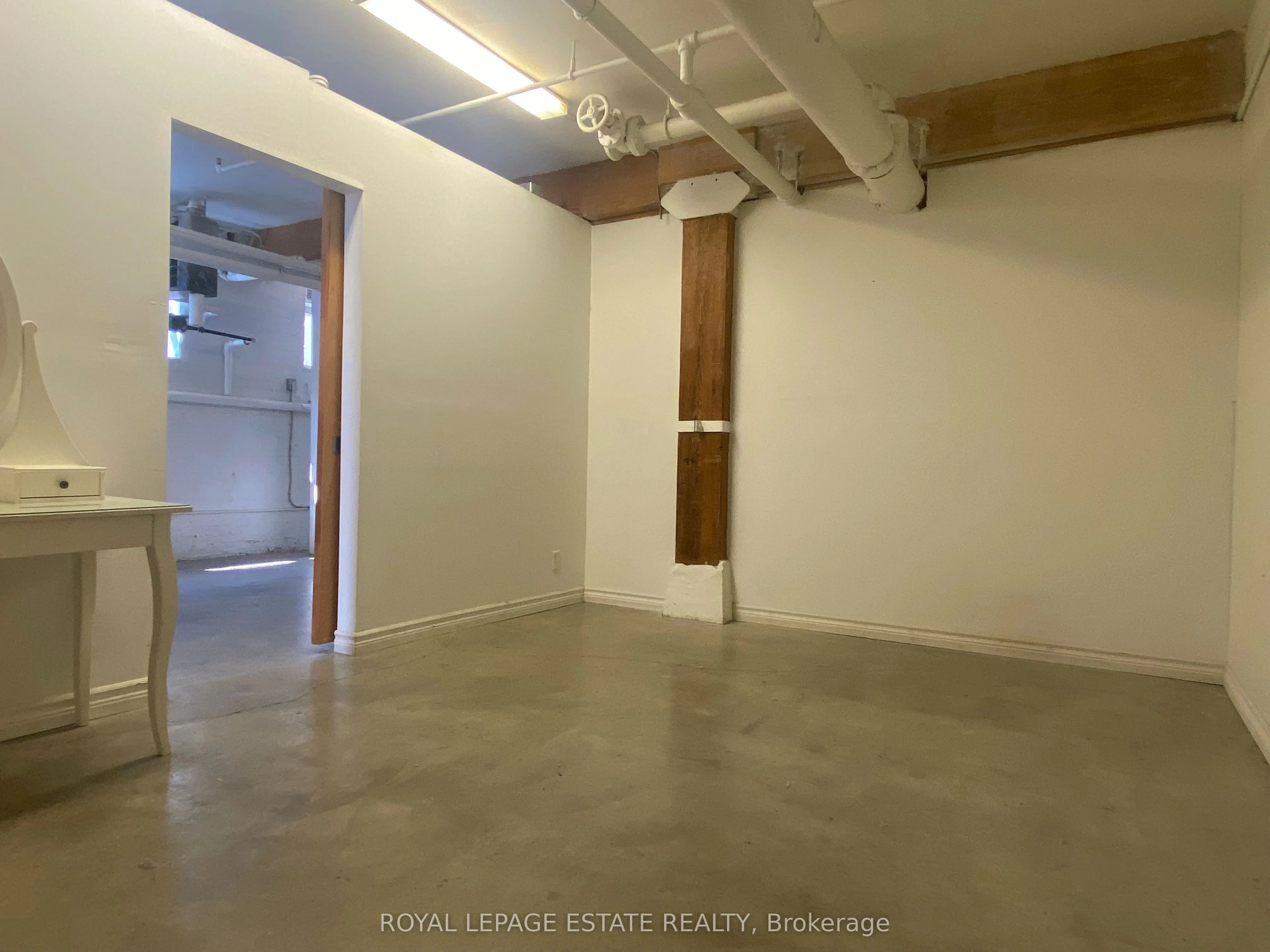 535 Queen Street E, #3