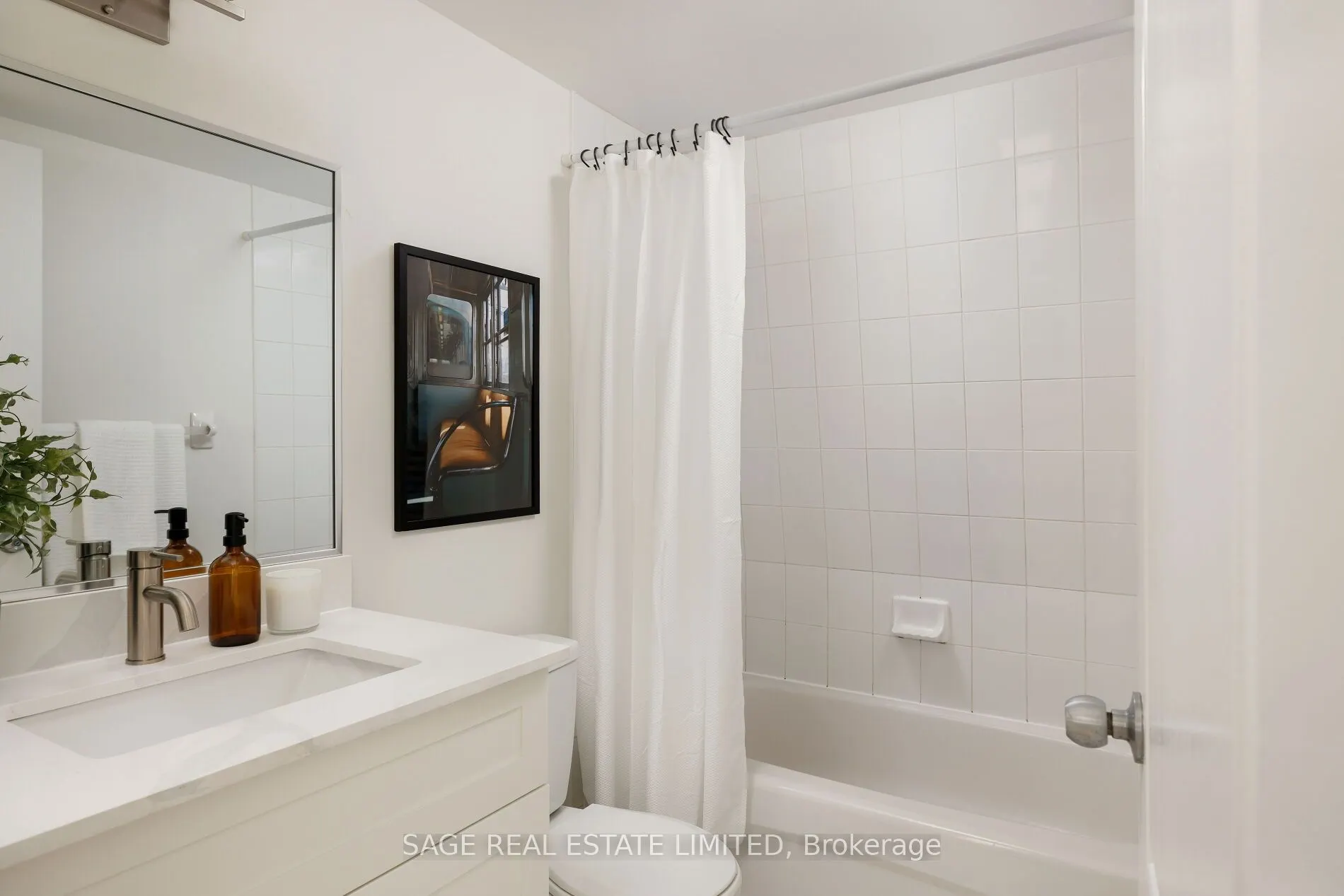 12 Sudbury Street, #811