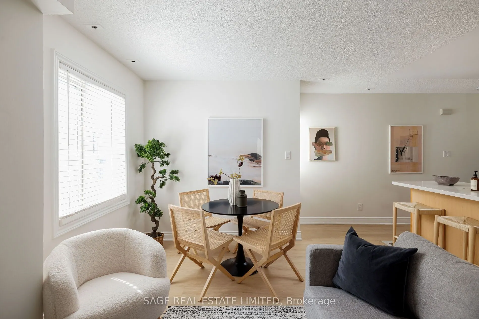 12 Sudbury Street, #811