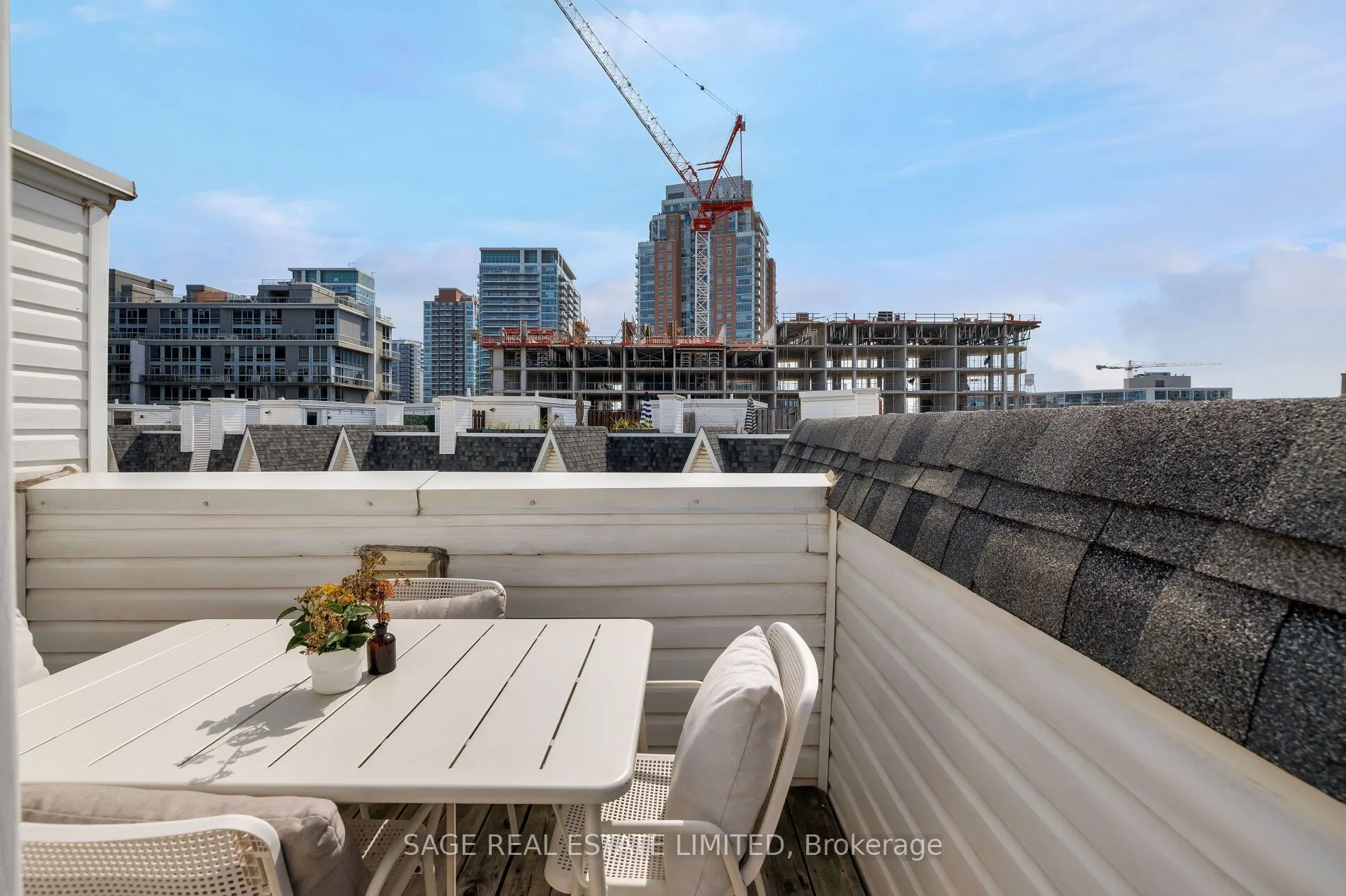 12 Sudbury Street, #811
