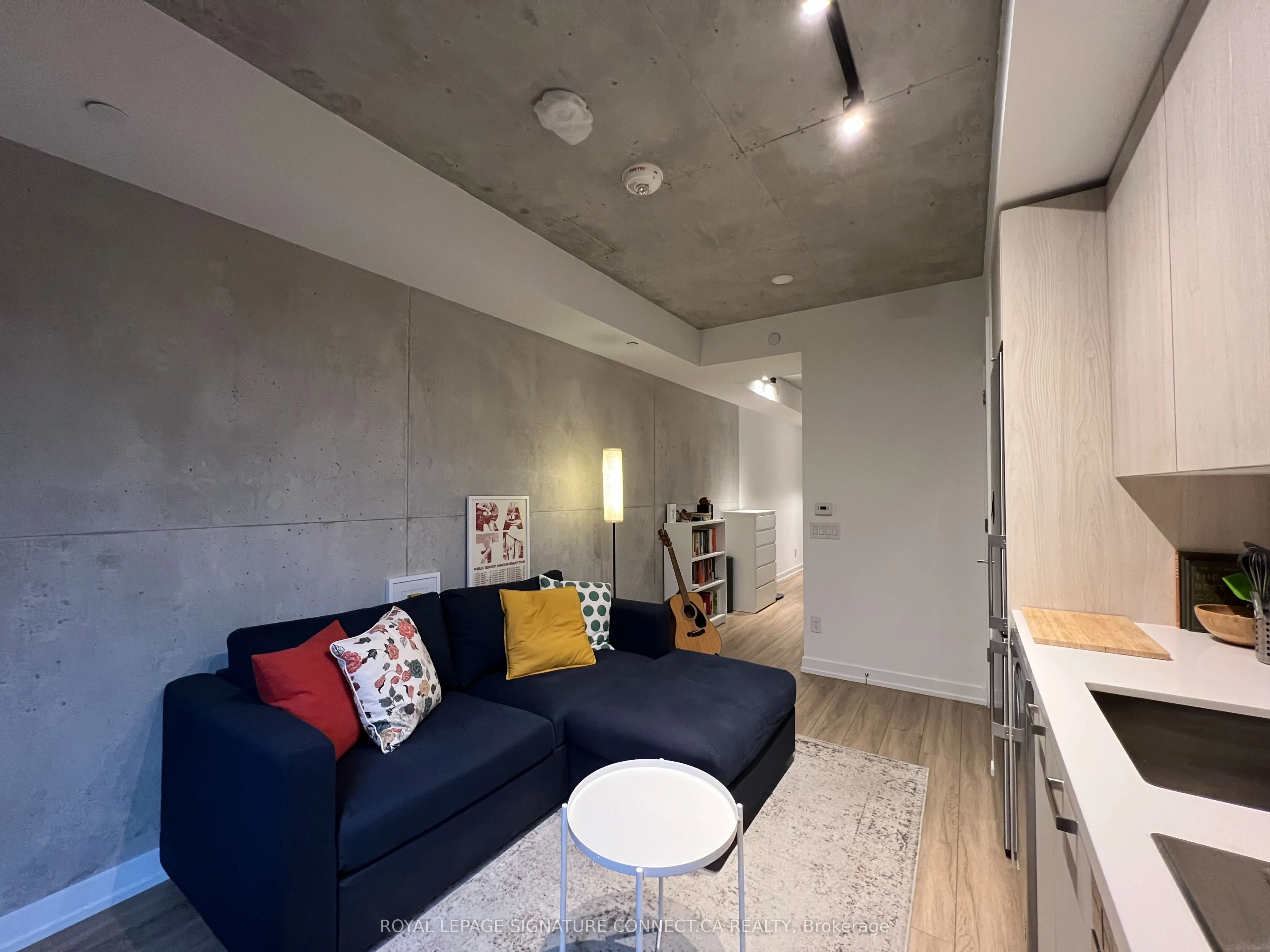 458 Richmond Street W, #1006