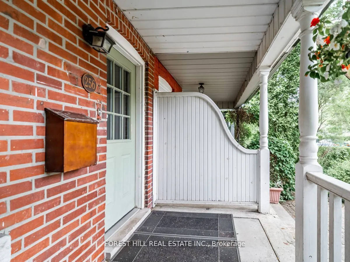 256 Beatrice Street