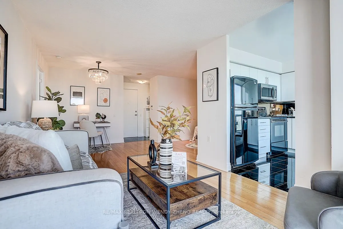 21 Hillcrest Avenue, #2702