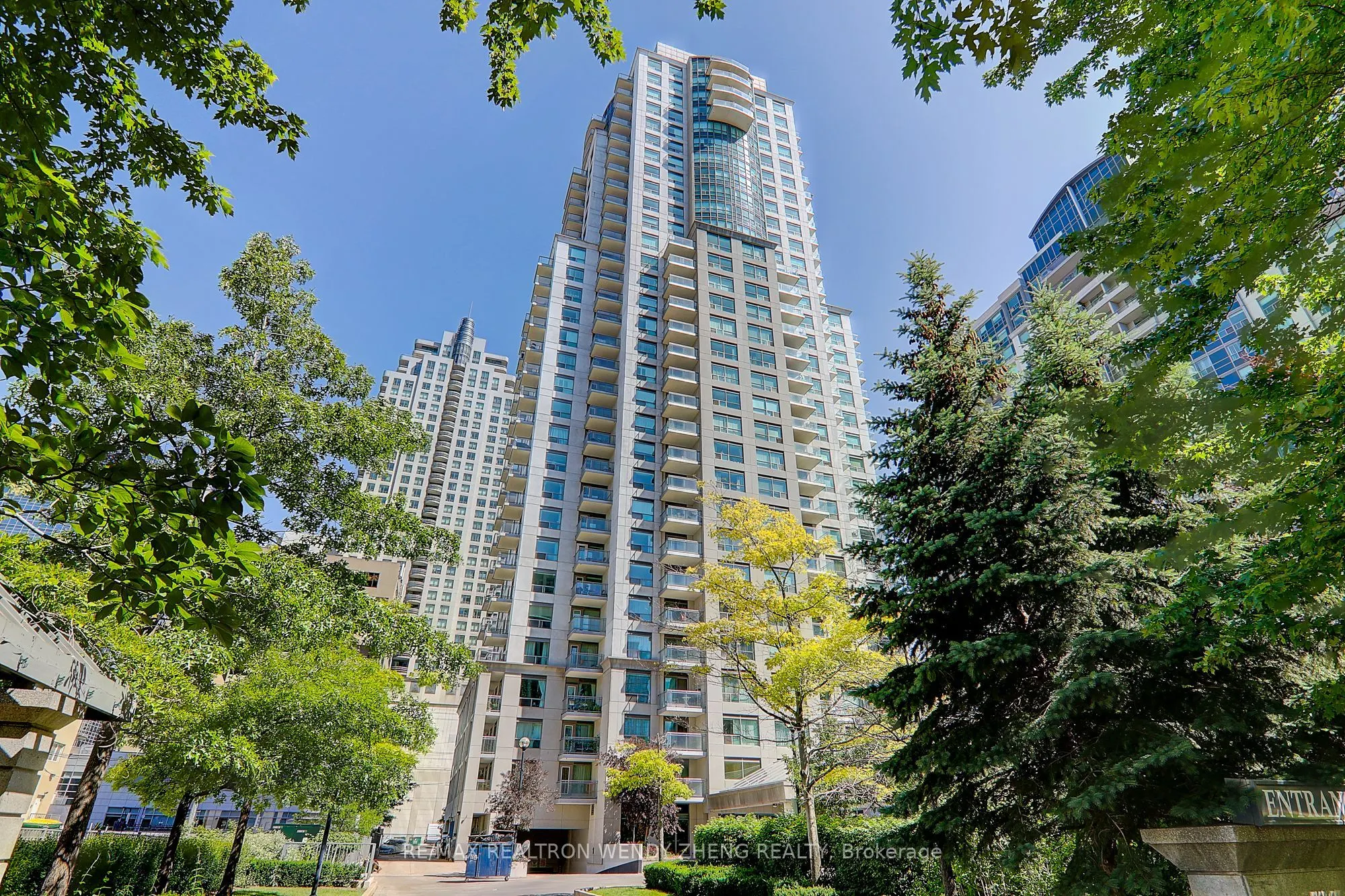 21 Hillcrest Avenue, #2702