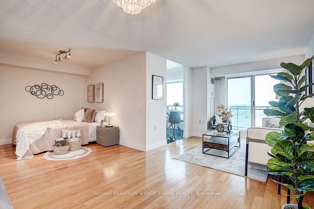 21 Hillcrest Avenue, #2702