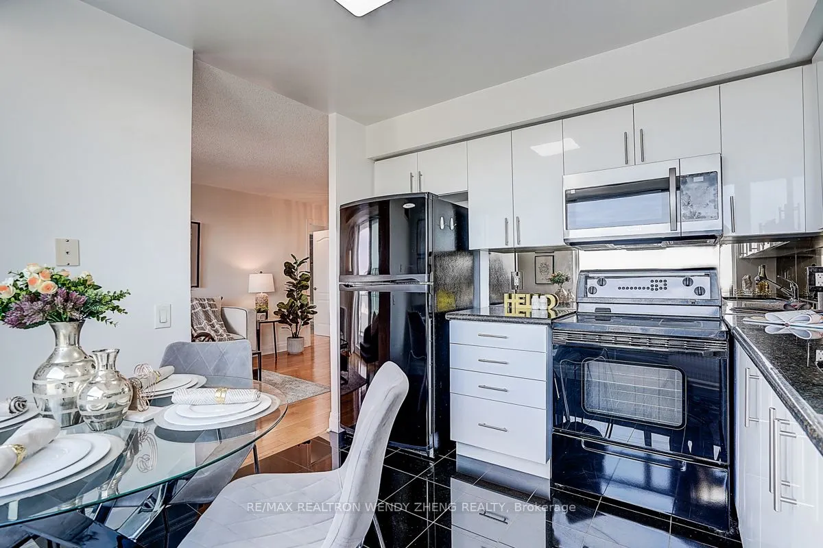 21 Hillcrest Avenue, #2702