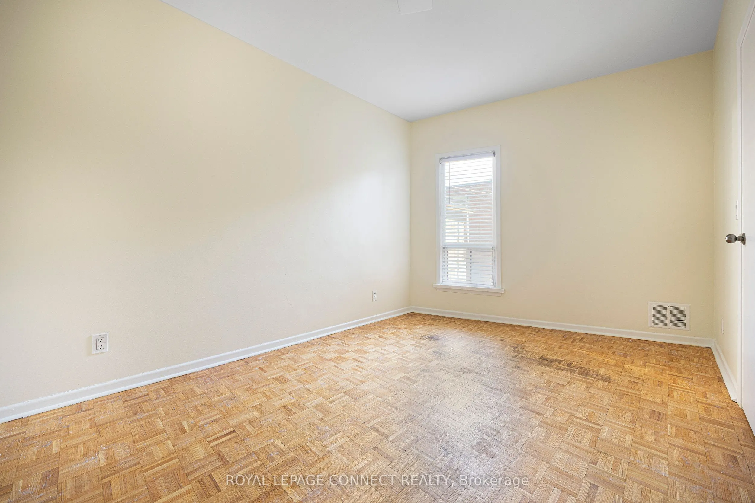 246 Niagara Street, #Upper