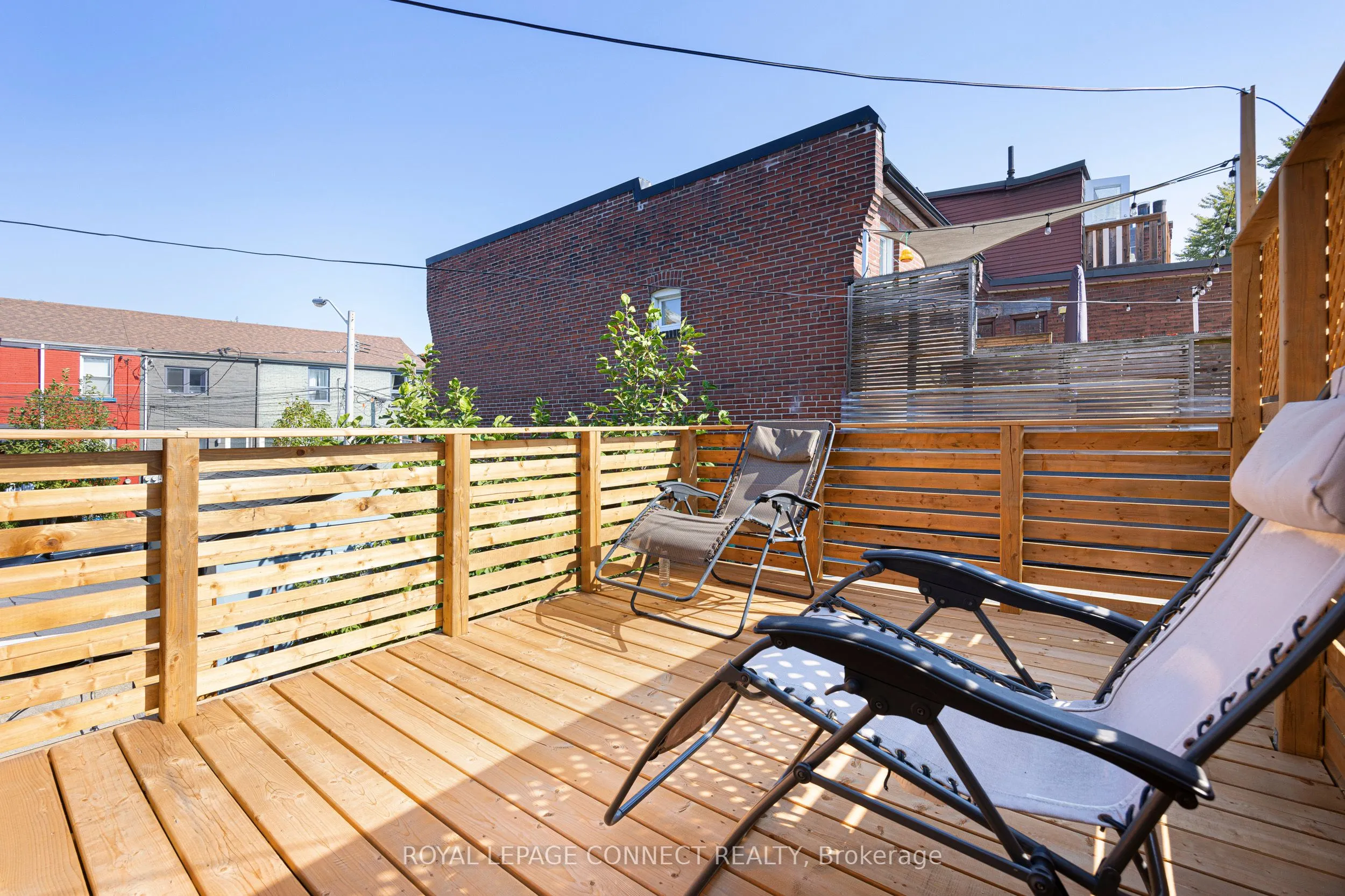 246 Niagara Street, #Upper