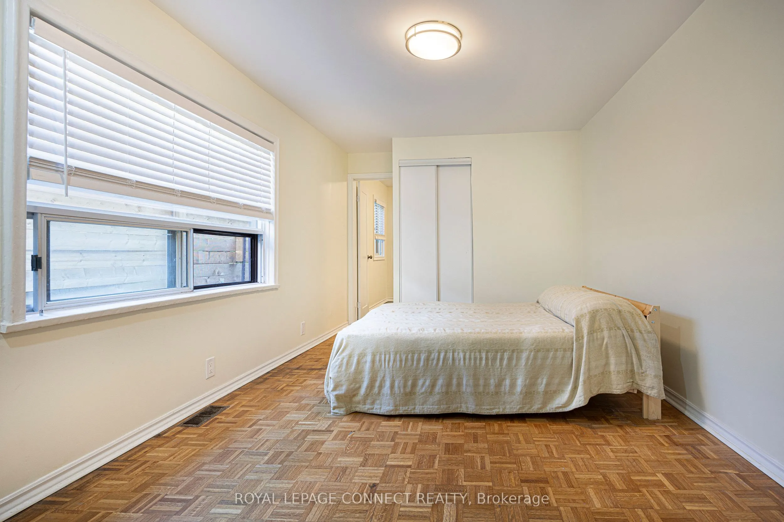 246 Niagara Street, #Main