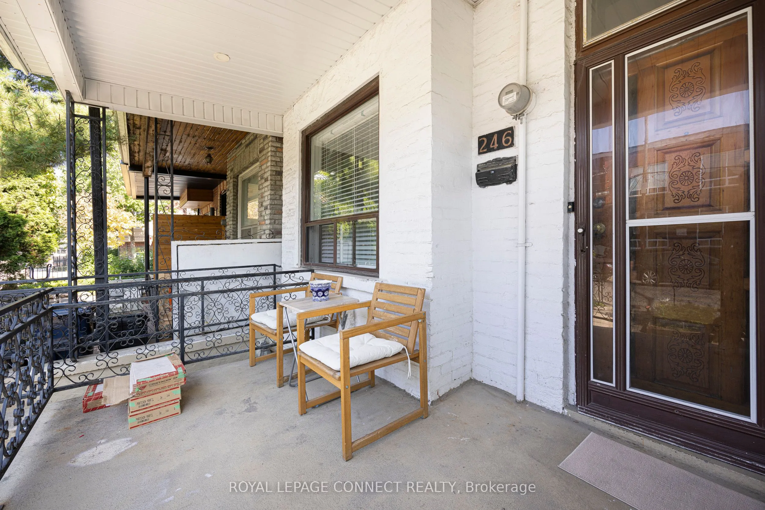 246 Niagara Street, #Main
