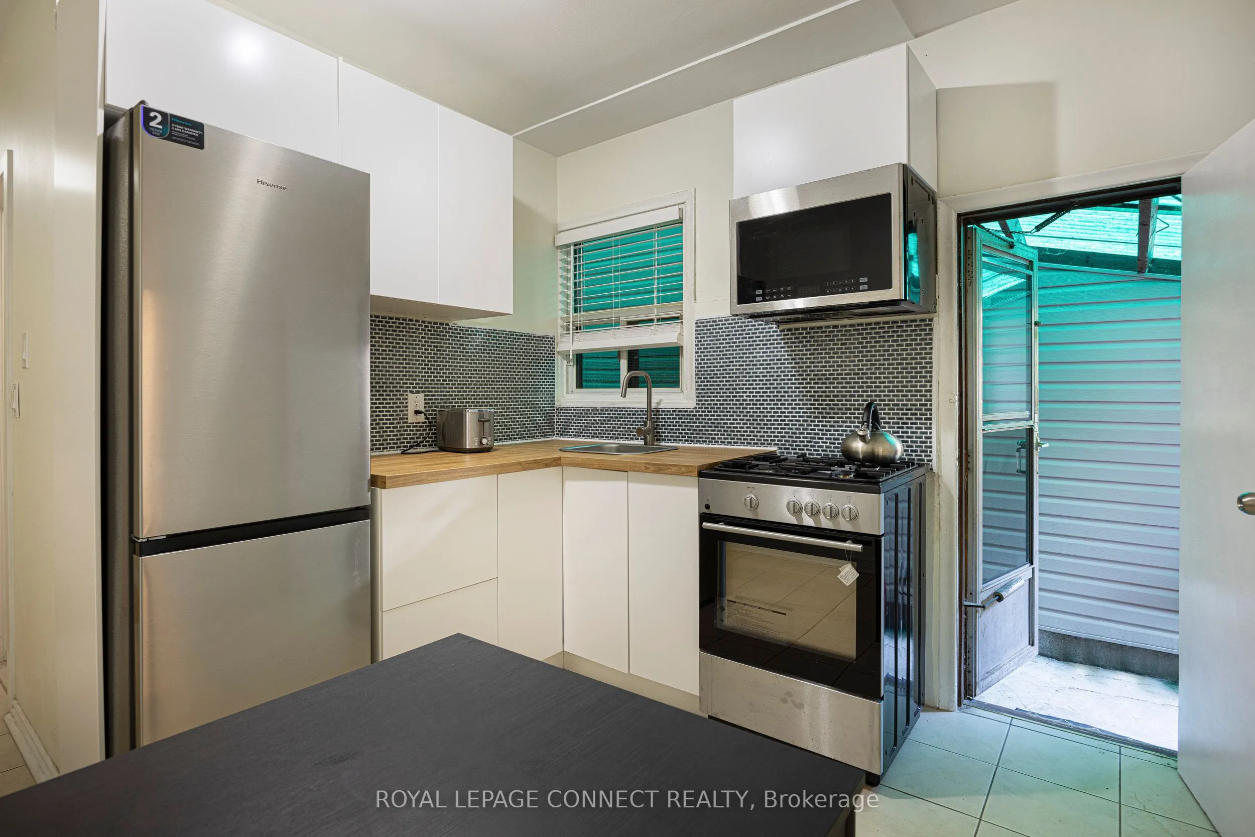 246 Niagara Street, #Main