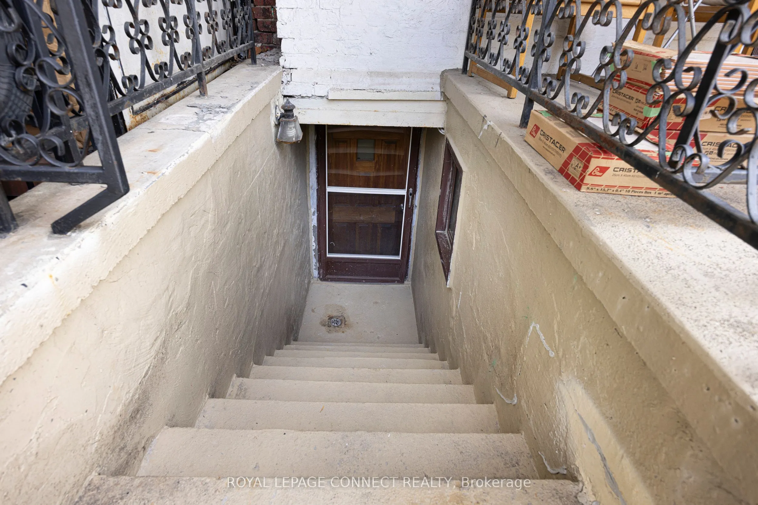 246 Niagara Street, #Lower
